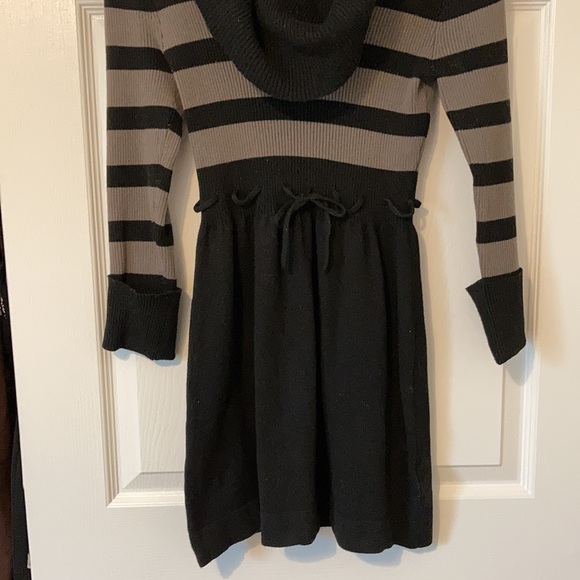 Black and Gray Cowl Neck Sweater Dress - Picture 3 of 7